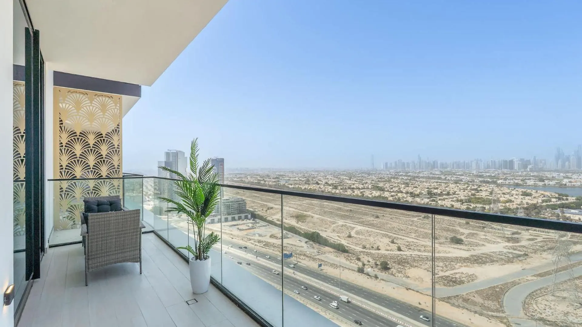 Skyline Views In This 1 Bedroom At Binghatti Onyx Dubai United Arab Emirates