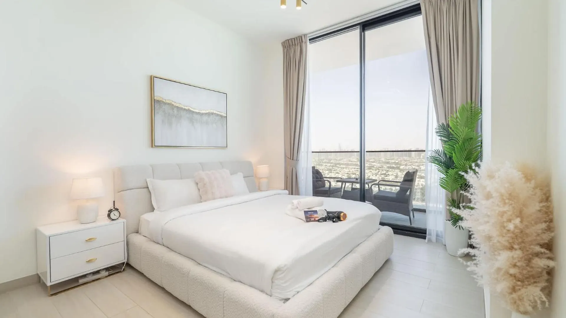 Apartment Skyline Views In This 1 Bedroom At Binghatti Onyx Dubai United Arab Emirates