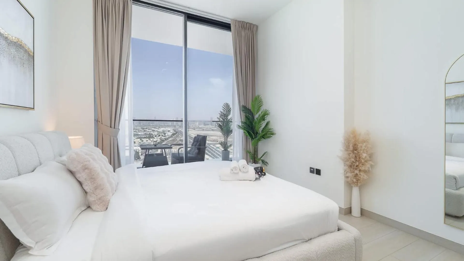 Apartment Skyline Views In This 1 Bedroom At Binghatti Onyx Dubai